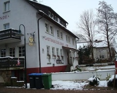 Otel Garni Linde (Glottertal, Almanya)
