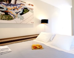 Khách sạn Plaza Cataluña Apartments (Barcelona, Tây Ban Nha)