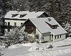 Khách sạn Pension Wanderruh (Grünau im Almtal, Áo)
