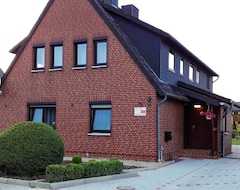 Koko talo/asunto Am Mariental 11 (Hankensbüttel, Saksa)