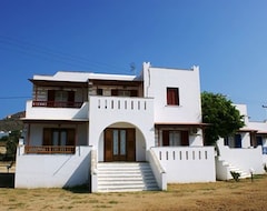 Otel Villa Porto Rondo (Stelida, Yunanistan)