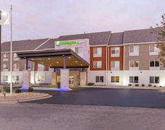 Holiday Inn Express And Suites Chicago West - St Charles, An Ihg Hotel (St. Charles, USA)