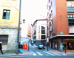 Hotel Sirimiri (Bilbao, España)