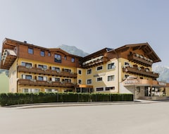 Khách sạn Tauernhof (Kaprun, Áo)