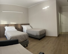 Bed & Breakfast Villoresi Rooms (Castano Primo, Ý)