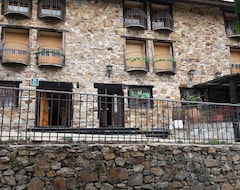 Hostal Rural Valverde (Valverde de los Arroyos, Tây Ban Nha)
