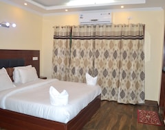 Hotel Grand MS (Srinagar, India)