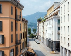 Cijela kuća/apartman In-town / Historic Center (Como, Italija)