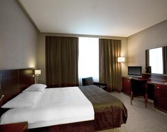 Хотел Hotel Holiday Inn Baku (Баку, Азербайджан)