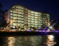 Căn hộ có phục vụ Silvershore Apartments on the Broadwater (Biggera Waters, Úc)