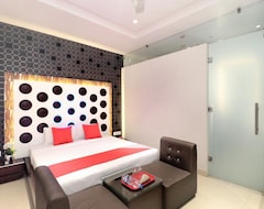 Khách sạn OYO 14829 Hotel J Cruise (Ludhiana, Ấn Độ)