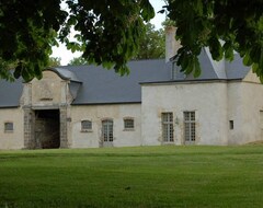 Bed & Breakfast Château de Vaux (Gesnes-le-Gandelin, Pháp)