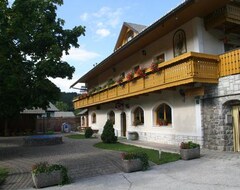 Khách sạn Kveder (Škofja Loka, Slovenia)