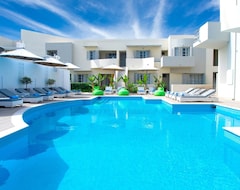 Otel Elounda Garden Suites Heated Pool (Elounda, Yunanistan)