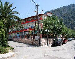 Hotel Diana (Kamena Vourla, Greece)