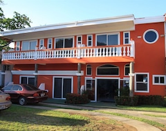 Hotel Sabas Beach Resort (La Libertad, Salvador)