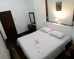 Hotel Escoltas Homey Lodge (Vigan City, Philippines)