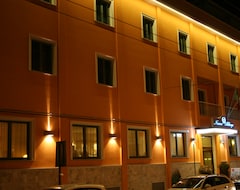 Khách sạn Nuovo Albergo (Chieti, Ý)