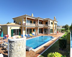 Toàn bộ căn nhà/căn hộ V5 Viva Galé - 5 Bedrooms Villa Near Albufeira - Rnu 90574 (Praia de Gale, Bồ Đào Nha)