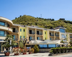 Hotel La Tonnara (Amantea, Italy)