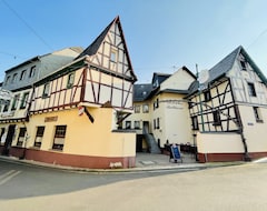 Khách sạn Hotel Pension Balthasar (Müden, Đức)