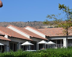 Hotel Usambara Lodge (Muldersdrift, South Africa)