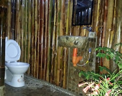 Hotel Jungle Bar Honeymoon suite & private pool (Port Barton, Filippinerne)