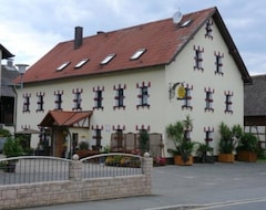 Khách sạn Zur Linde (Neuhaus, Đức)