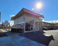 Khách sạn Holiday Lodge Yakima (Yakima, Hoa Kỳ)