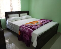 Khách sạn OYO 13861 Green leaf International Comforts (Bengaluru, Ấn Độ)
