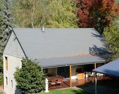 Hotel Toorongo River Chalets (Drouin, Australija)