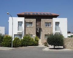 Koko talo/asunto Sweet Water Bay Residence (Protaras, Kypros)