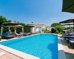 Cijela kuća/apartman Villa With Pool, Summer Kitchen, Playground, Free Parking (Krnica, Hrvatska)