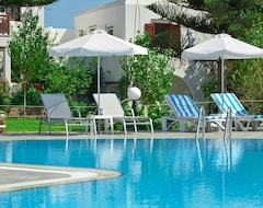 Hotel Birikos (Agios Prokopios, Greece)