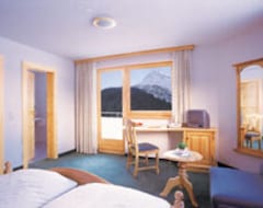 Khách sạn Hotel Casada - Inklusive Sommer Card (Galtür, Áo)