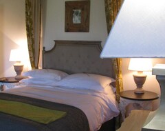Hotel Manoir De Rieuzal (Loubressac, France)