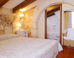 Hotel Rural Biniarroca - Adults Only (Sant Lluis, Spain)