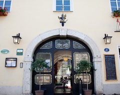 Khách sạn Gasthof Zum goldenen Anker (Hainburg an der Donau, Áo)