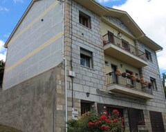 Tüm Ev/Apart Daire Apartamentos Monasterio (Galende, İspanya)