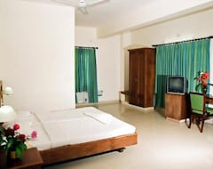 Hotel Issacs Regency (Wayanad, India)
