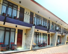 Otel OYO Collection O 1032 Rahayu Residence Syariah (Cirebon, Endonezya)