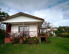 Hotel Cabanas MANA NUI INN (Hanga Roa, Čile)