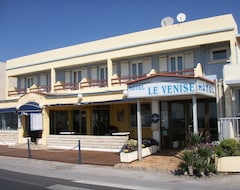 Hotel Le Venise (Sète, France)