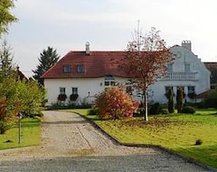 Casa rural Rozalia Vendeghaz (Sarród, Hungary)