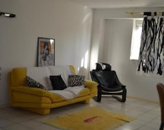 Bed & Breakfast Chambre Dhotes The Yellow Cube (Saint-Nectaire, Ranska)
