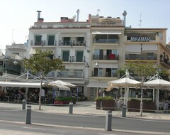 Khách sạn Apartments Miramar (Cambrils, Tây Ban Nha)