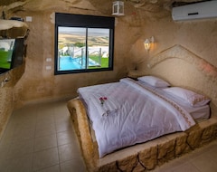 Hotel Magic Cave Cliff (Yavne'el, Izrael)