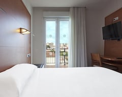 Hotel Horitzó by Pierre & Vacances (Blanes, İspanya)