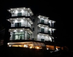 Hotel Artisti Vlore (Orikum, Albania)