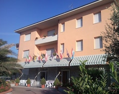 Khách sạn Trasimeno (Castiglione del Lago, Ý)